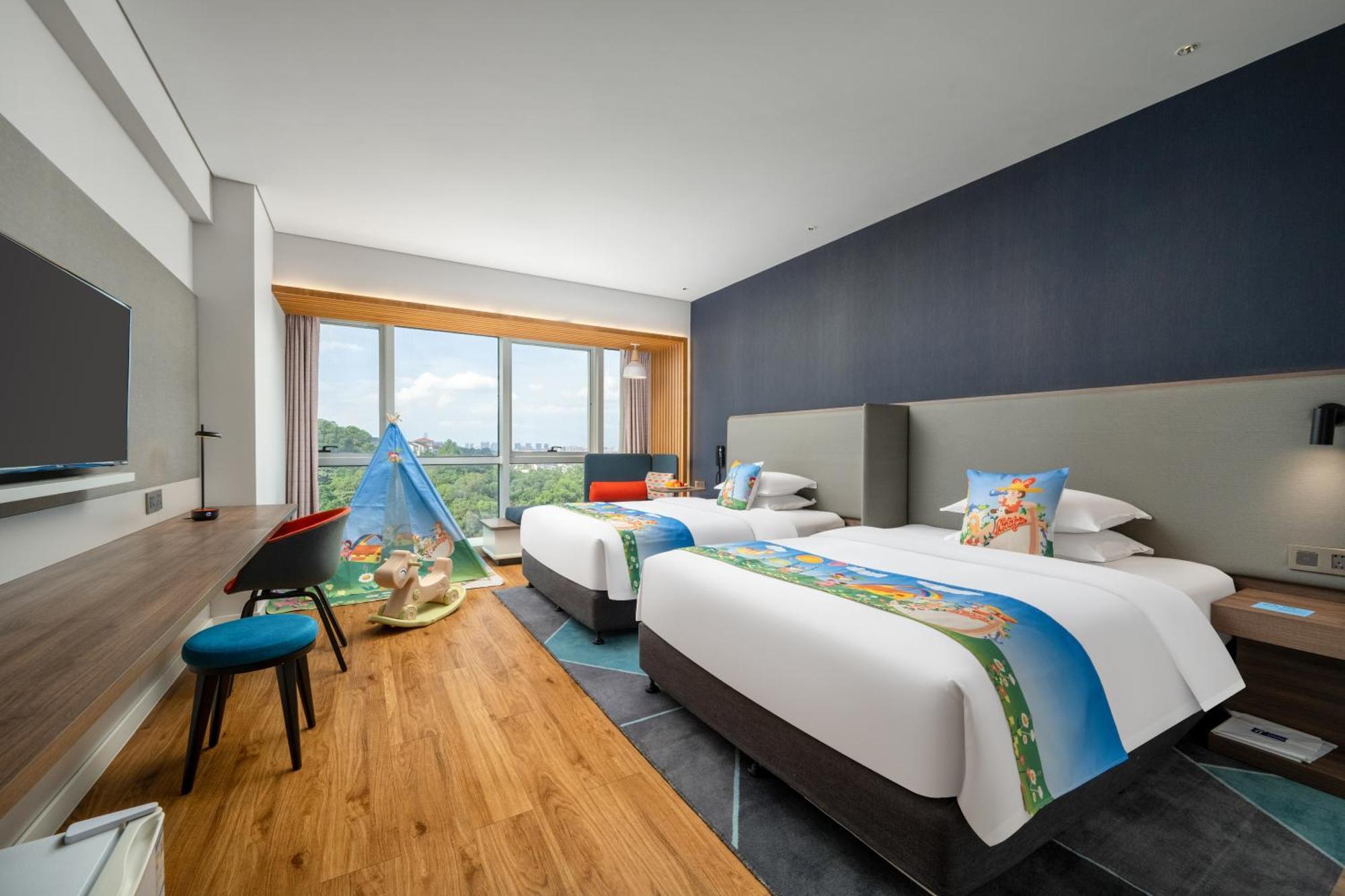 Holiday Inn Express Jiangmen Jianghai, an IHG Hotel Bagian luar foto