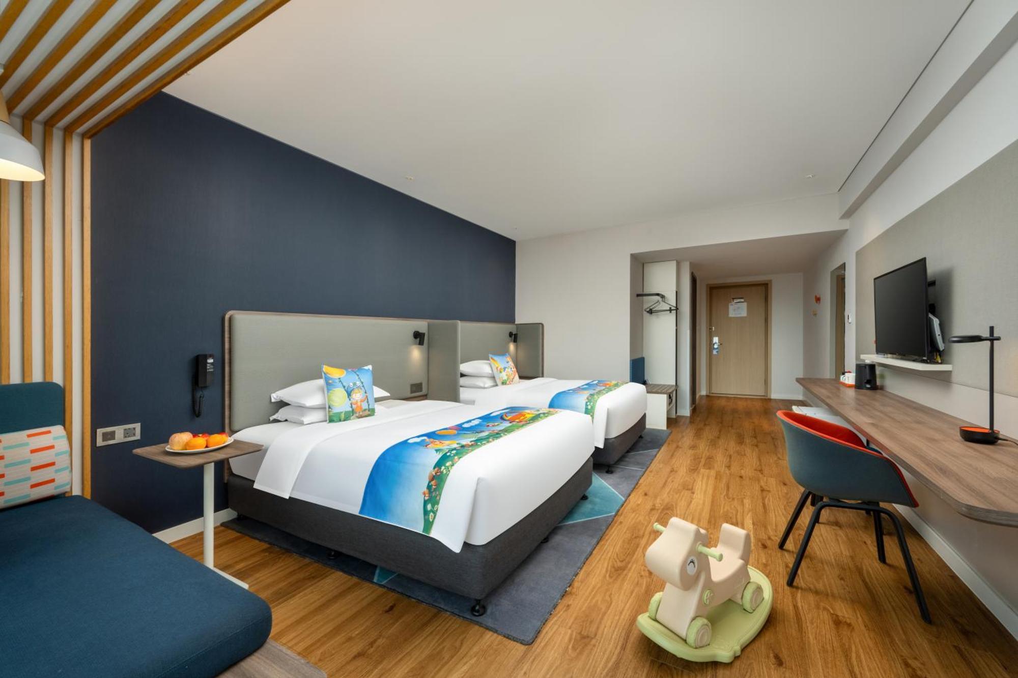Holiday Inn Express Jiangmen Jianghai, an IHG Hotel Bagian luar foto