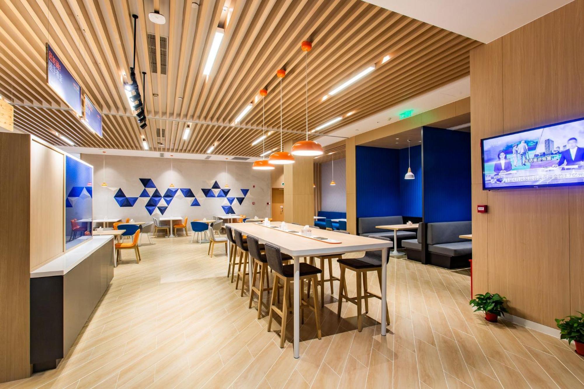 Holiday Inn Express Jiangmen Jianghai, an IHG Hotel Bagian luar foto