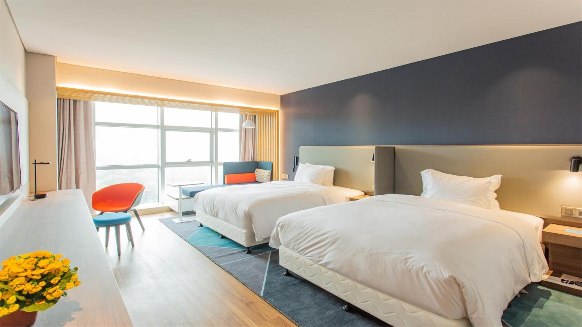 Holiday Inn Express Jiangmen Jianghai, an IHG Hotel Bagian luar foto