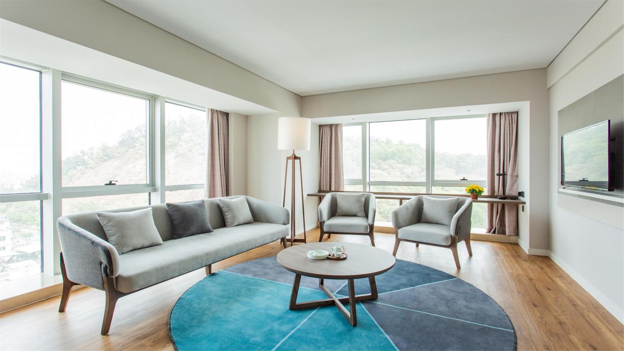 Holiday Inn Express Jiangmen Jianghai, an IHG Hotel Bagian luar foto